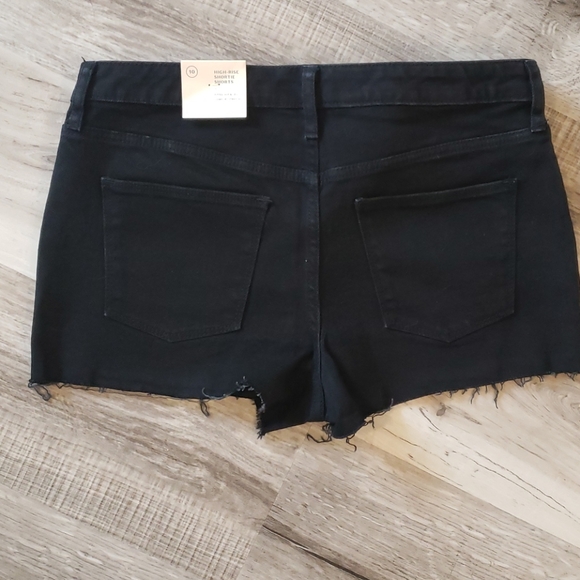 COPY - High rise shortie shorts - Picture 3 of 3